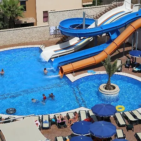 Lejlighedshotel Almera Park 4*