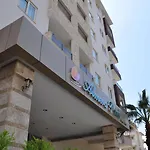 Almera Park 4*