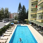 Almera Park Апарт-готель