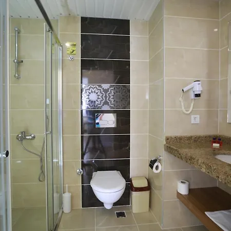 מלון דירות Almera Park