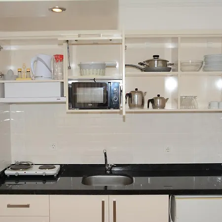 Almera Park מלון דירות