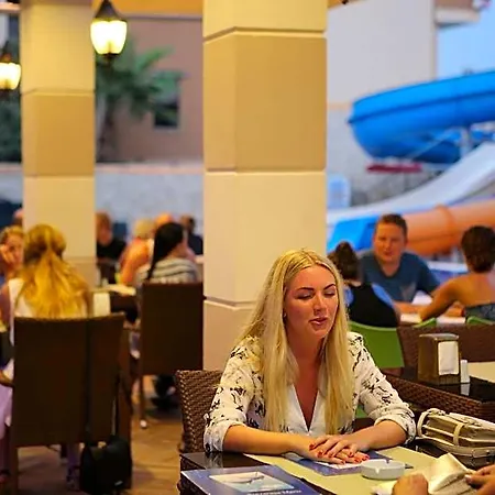 Almera Park Aparthotel 4*