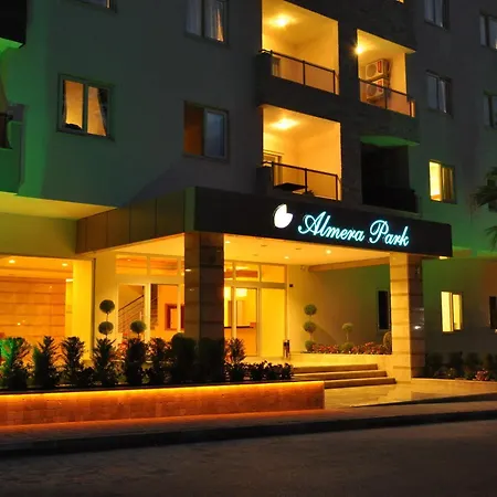 מלון דירות Almera Park אלאניה
