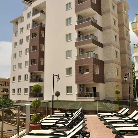 מלון דירות Almera Park 3*
