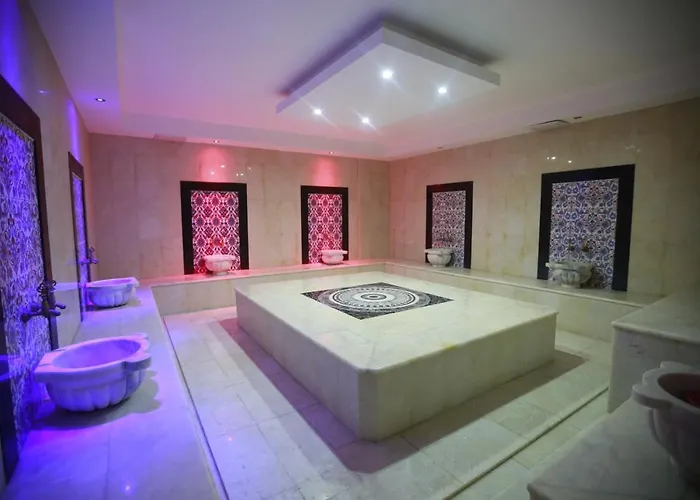 Aparthotel Almera Park 4*