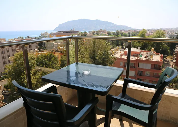 Aparthotel Almera Park