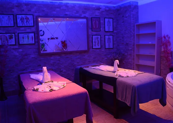 Almera Park Aparthotel