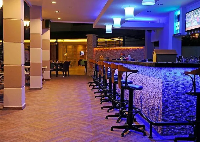 Апарт-готель Almera Park 4*