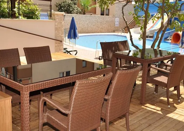 Almera Park Аланія