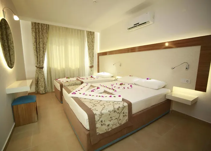 Almera Park Aparthotel 4*