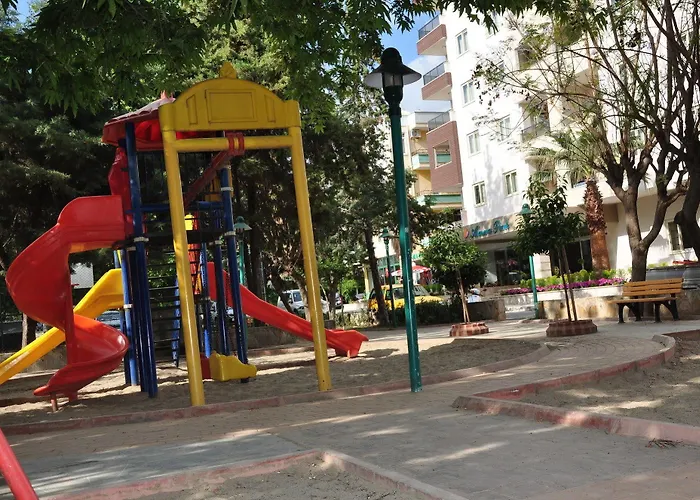 Апарт-готель Almera Park