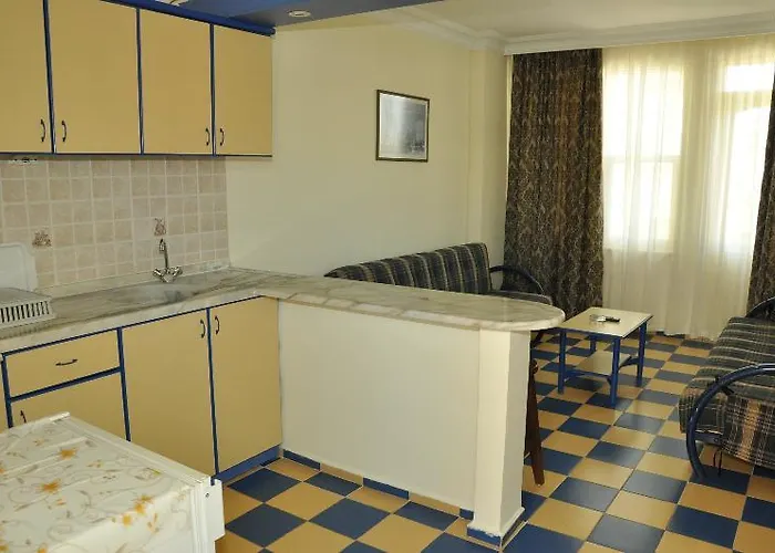 Aparthotel Almera Park