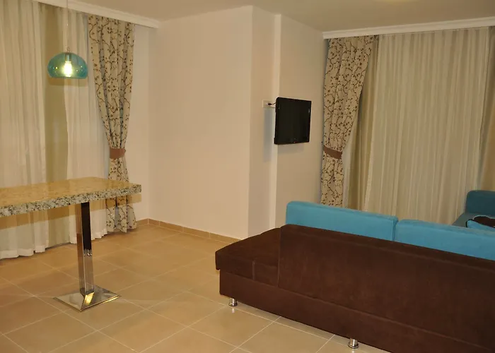 Aparthotel Almera Park 4*