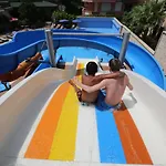 Apart-hotel Almera Park 4*